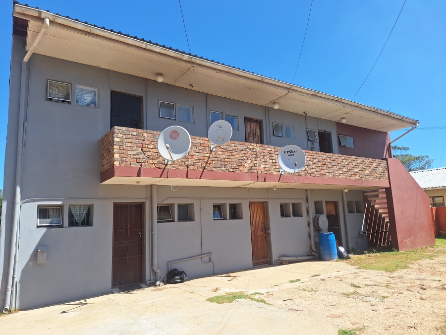 8 Bedroom Property for Sale in Retief Eastern Cape